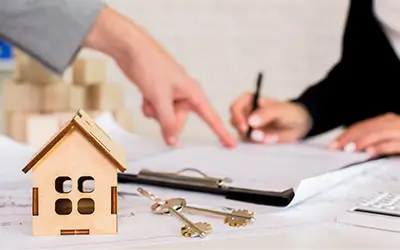 تنظیم و بررسی قراردادهای ملکی